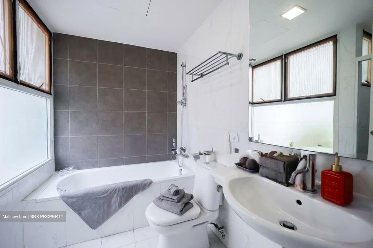 Woodleigh Close (D13), Condominium #577829371